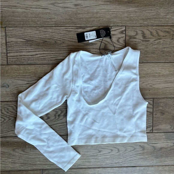 Fashion Nova white one shoulder crop top size S/M - Picture 4 of 6